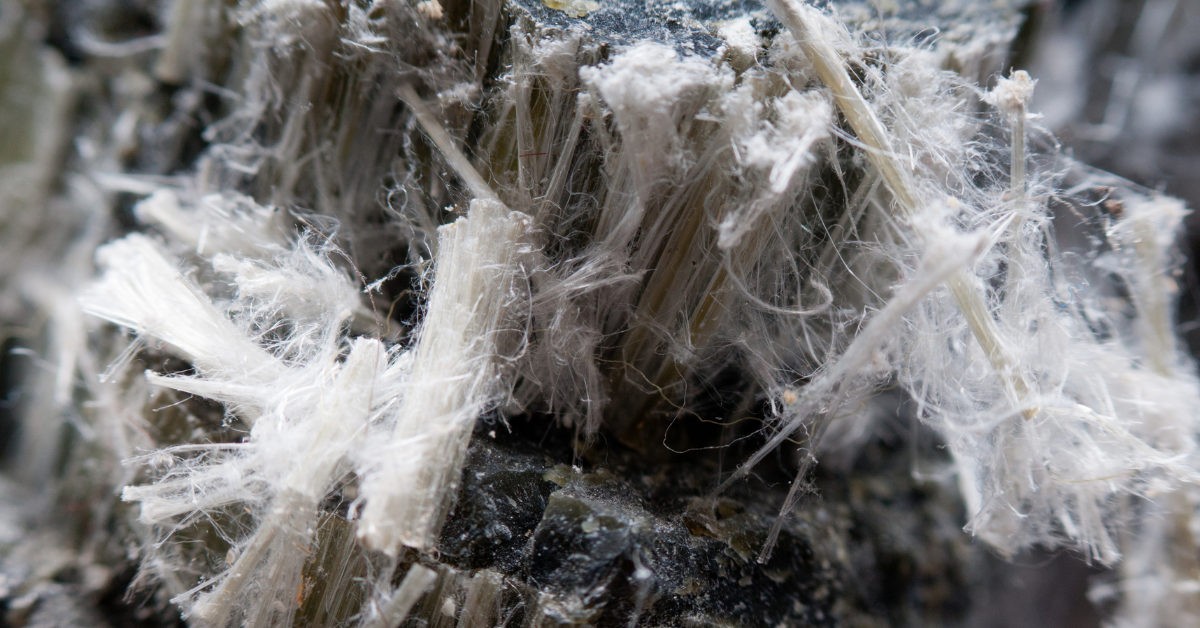 tlg-asbestos close up