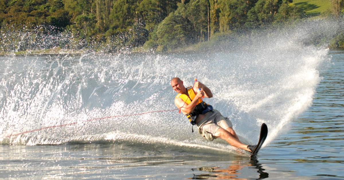 tlg-lake water ski